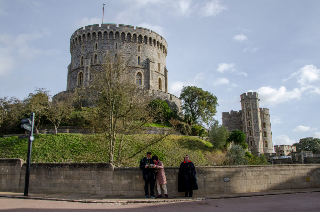 À la poursuite de la reine au Windsor Castle • Bretzel au cheddar - Qui Est Castel Dans Reine Du Sud